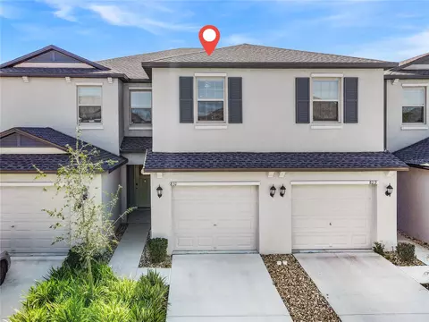 831 Royal Empress Dr, Ruskin, FL 33570