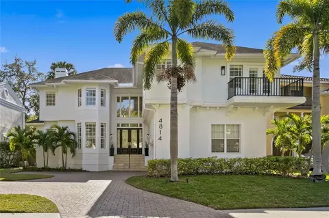 4814 W Beachway Dr, Tampa, FL 33609