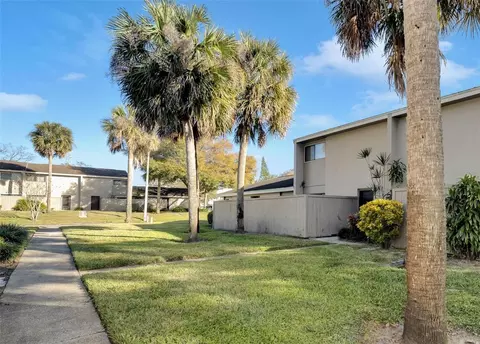 8612 Palm Ln #113, Temple Terrace, FL 33637