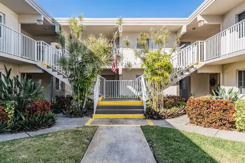 6700 1st Ave S #211, Saint Petersburg, FL 33707