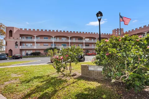 2457 Ecuadorian Way #61, Clearwater, FL 33763
