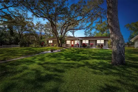602 Forest Glen Rd, Clearwater, FL 33765