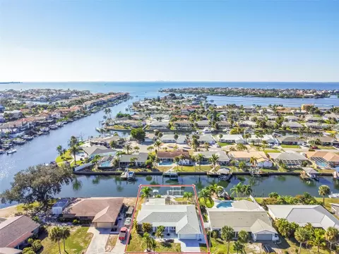6306 Balboa Ln, Apollo Beach, FL 33572