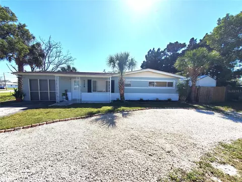 7126 Bougenville Dr, Port Richey, FL 34668