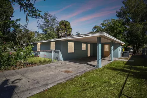 8311 N Hillsborough Ln, Tampa, FL 33604