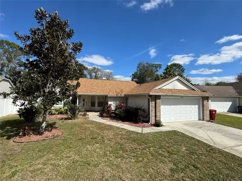 4116 Longfellow Dr, Plant City, FL 33566