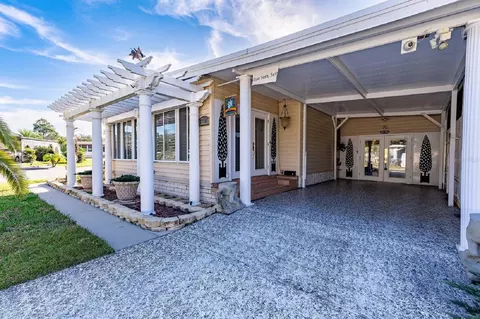 3720 Muller Dr, Zephyrhills, FL 33540