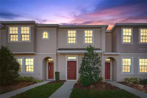 6209 Fairmont Ln, Palmetto, FL 34221
