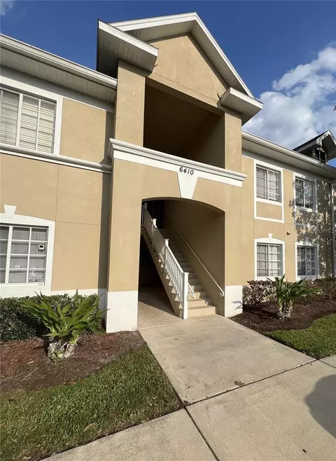 6410 Hollydale Pl #202, Riverview, FL 33578