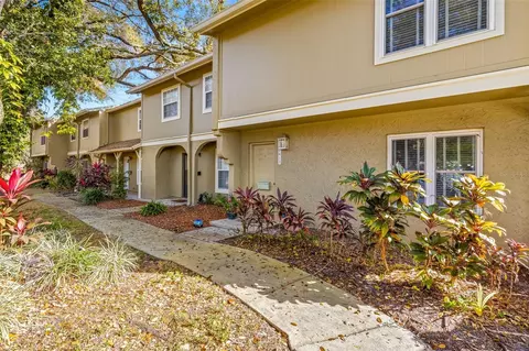 7612 El Paseo Ct, Tampa, FL 33615