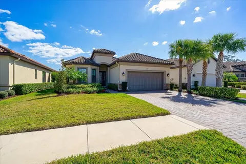 11748 Bitola Dr, Odessa, FL 33556