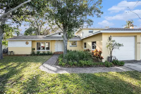 318 Ling A Mor Ter S, Saint Petersburg, FL 33705