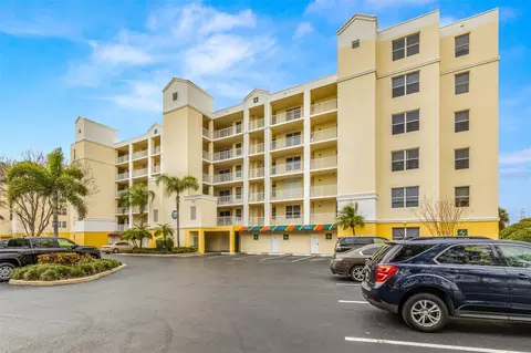 1200 Country Club Dr #6404, Largo, FL 33771