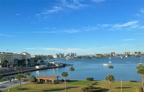 4550 Cove Cir #606, Saint Petersburg, FL 33708