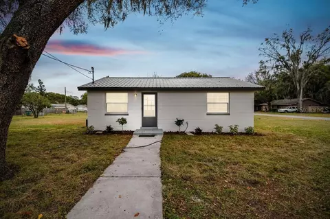 38932 South Ave, Zephyrhills, FL 33542