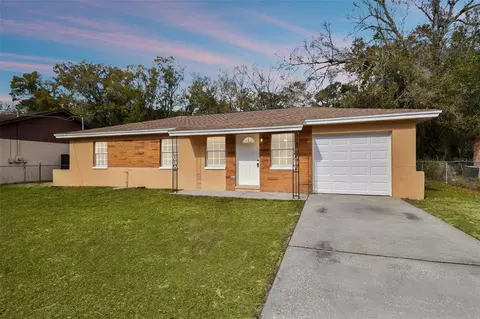 8306 Tupelo Dr, Tampa, FL 33637