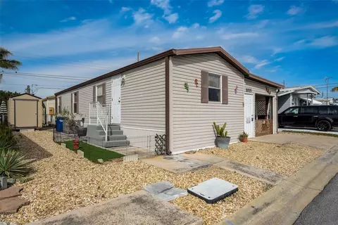 1015 49th Avenue Dr W, Bradenton, FL 34207