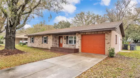 6234 Sweetwater Dr E, Lakeland, FL 33811