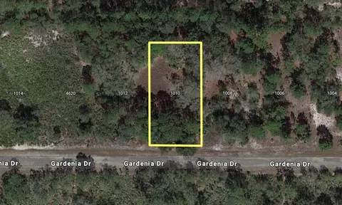 1010 Gardenia Dr, Indian Lake Estates, FL 33855