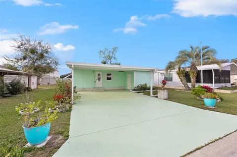 35152 Lindsey Ln, Zephyrhills, FL 33541