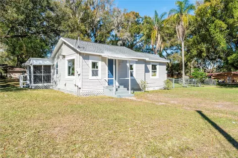 1903 N Barnes St, Plant City, FL 33563