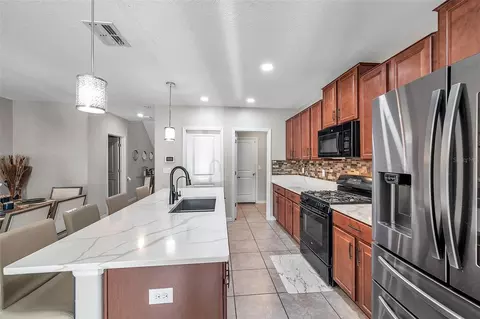 9607 Channing Hill Dr, Sun City Center, FL 33573
