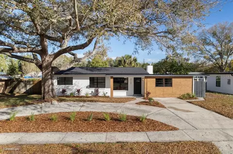 3709 W Wallace Ave, Tampa, FL 33611