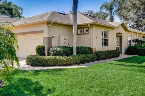 2004 Acadia Greens Dr, Sun City Center, FL 33573
