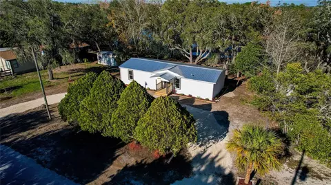 9781 Lake Dr, Weeki Wachee, FL 34613