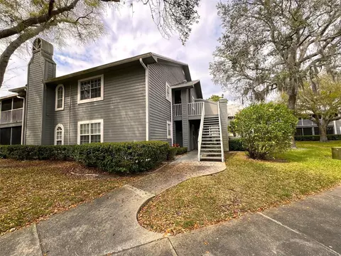 11830 Skylake Pl #12, Temple Terrace, FL 33617