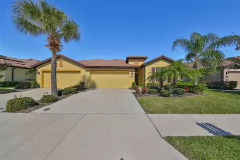 337 Mystic Falls Dr, Apollo Beach, FL 33572