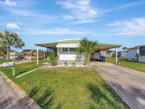 121 Saint Pierres Way, Apollo Beach, FL 33572