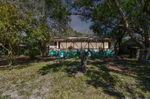 302 E 121st Ave, Tampa, FL 33612
