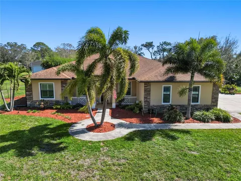1820 Mission Valley Blvd, Nokomis, FL 34275