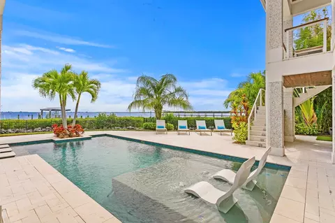 910 S Bayshore Blvd, Safety Harbor, FL 34695