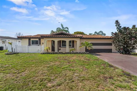 10215 Regency Park Blvd, Port Richey, FL 34668