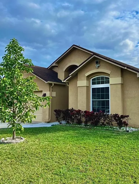 11586 Blackmoor Dr, Orlando, FL 32837