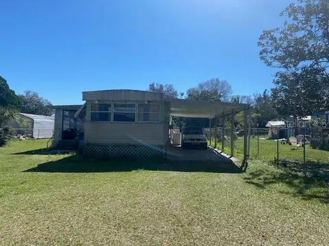 9607 Ripley Rd, Thonotosassa, FL 33592