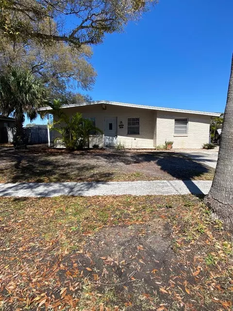 6505 Los Altos Way, Tampa, FL 33634