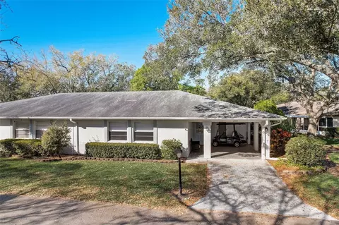 2029 Hampstead Cir, Sun City Center, FL 33573