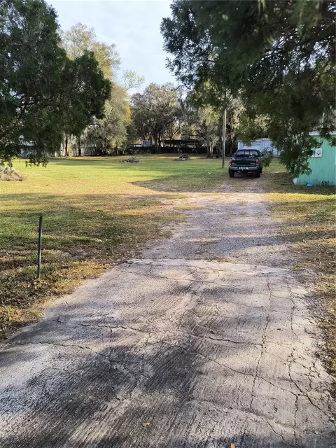 3219 Washington Rd, Valrico, FL 33594
