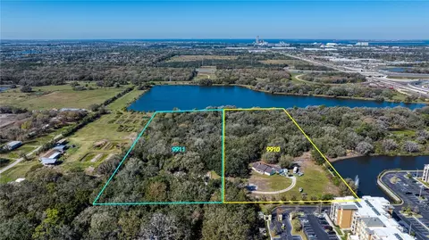 9910 Ridgecrest Dr, Riverview, FL 33578