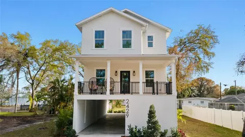 2429 Stuart St, Tampa, FL 33605