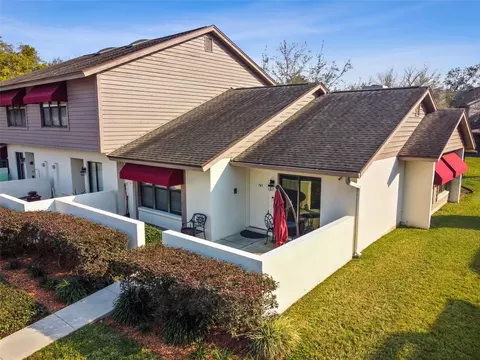 747 Oak Park Pl, Brandon, FL 33511