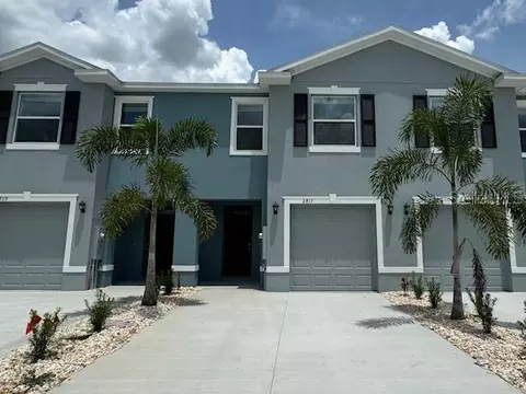 2813 Newbern Banks Dr, Bradenton, FL 34208