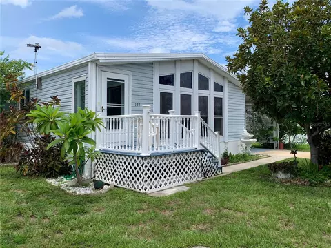 124 E Saint Johns Way, Apollo Beach, FL 33572