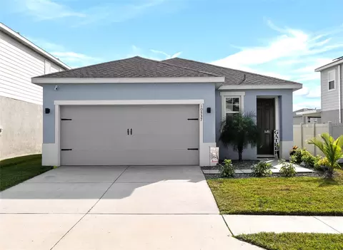 10537 Hawks Landing Dr, Land O Lakes, FL 34638