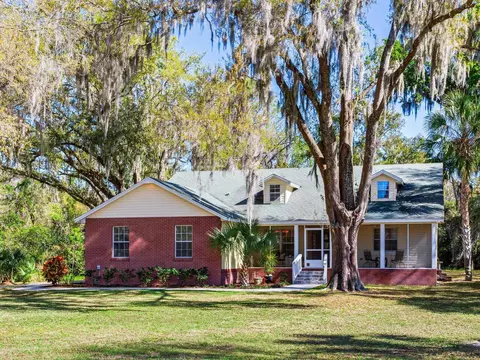 3710 Old Mulberry Rd, Plant City, FL 33567