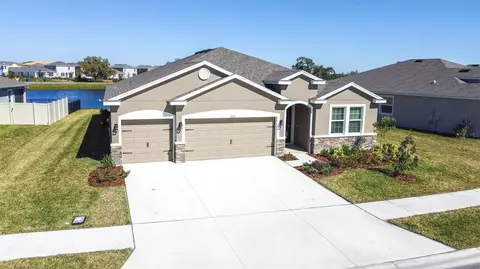 3512 Golden Wheat Ln, Plant City, FL 33565