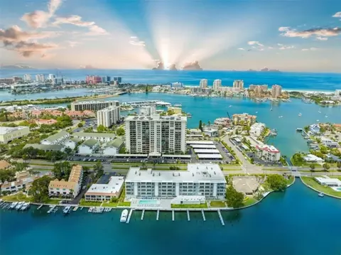 415 Island Way #404, Clearwater Beach, FL 33767